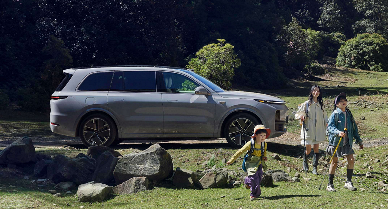 ДВС привычнее: в России гибриды стали популярнее электромобилей, лидирует Li Auto